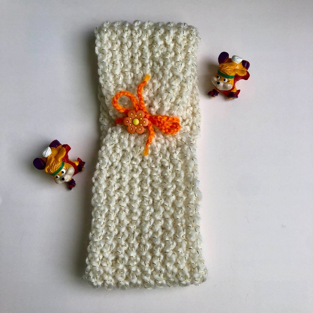 Knitted headband, ear warmer with flower button